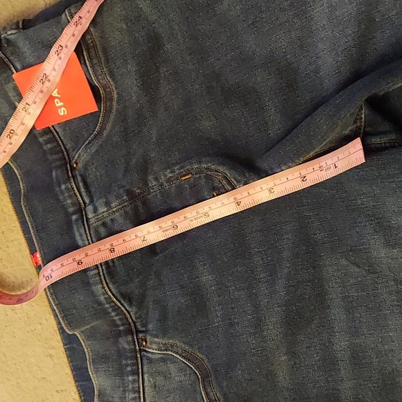 SPANX NWT Distressed Skinny Jeans Medium - Picture 11 of 14